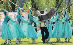 Фольклорный час «Танцы народов России, татарский танец «Сабантуй»